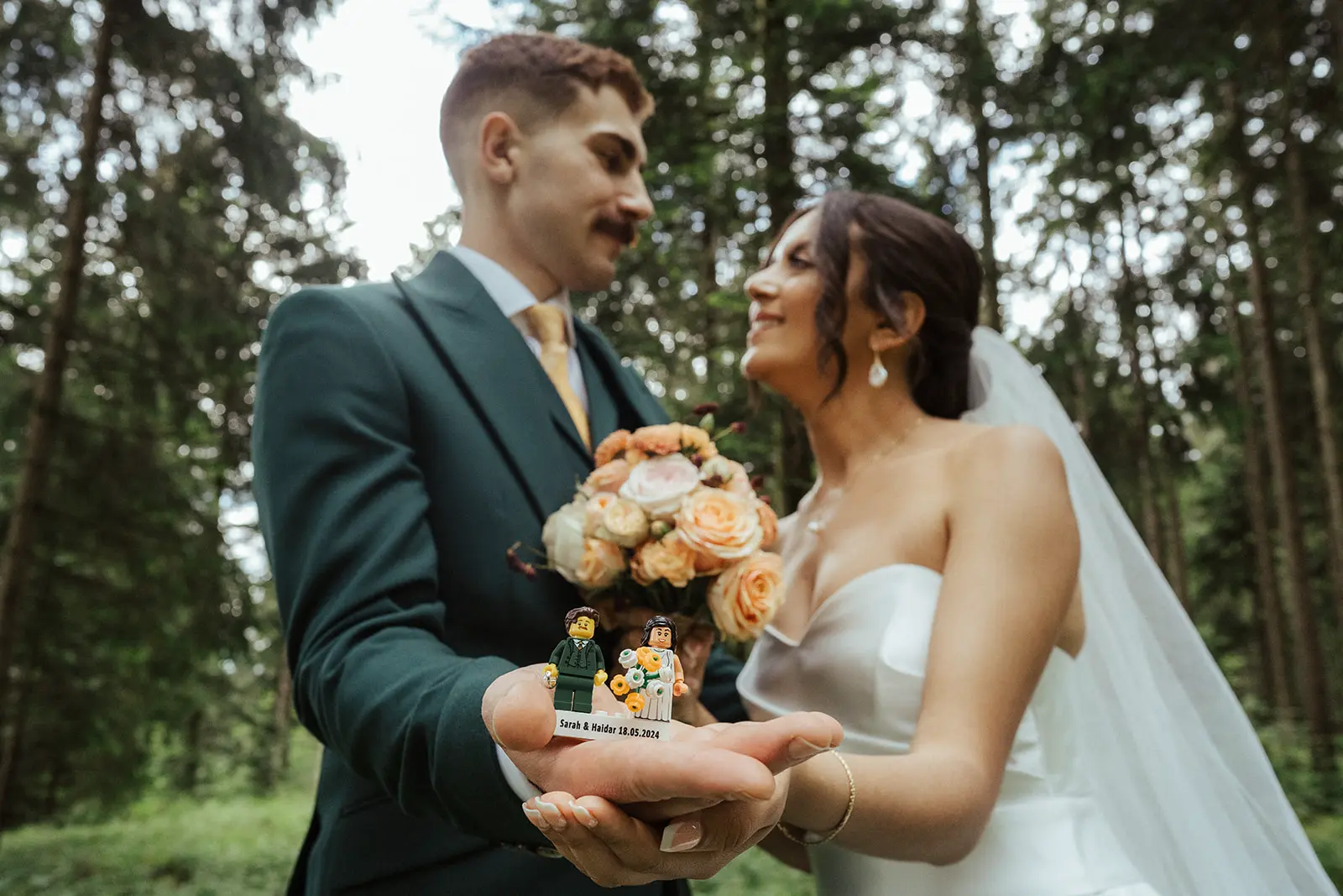 Hochzeit auf der Berghütte lauterbach im Schwarzwald vor der Trauung im Hotel Fritz